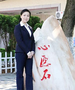 厚德笃学 立己达人——记天易云龙中学马意老师